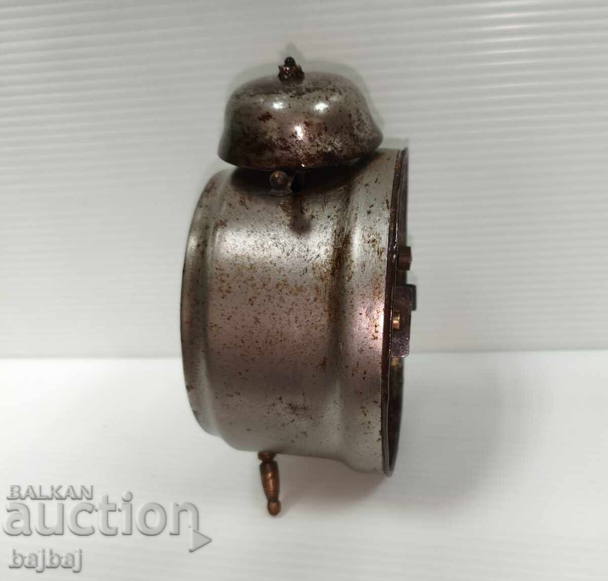 Old working alarm clock with price € 35.00 | 68.45 BGN