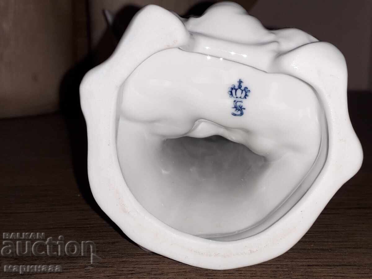 PORCELAIN FIGURE. GERMANY with price € 15.00 | 29.34 BGN PORCELAIN FIGURE. GERMANY with price € 15.00 | 29.34 BGN