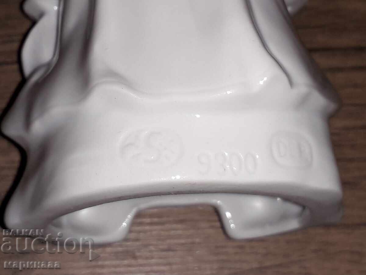 Delivery of PORCELAIN FIGURE. GERMANY Delivery of PORCELAIN FIGURE. GERMANY