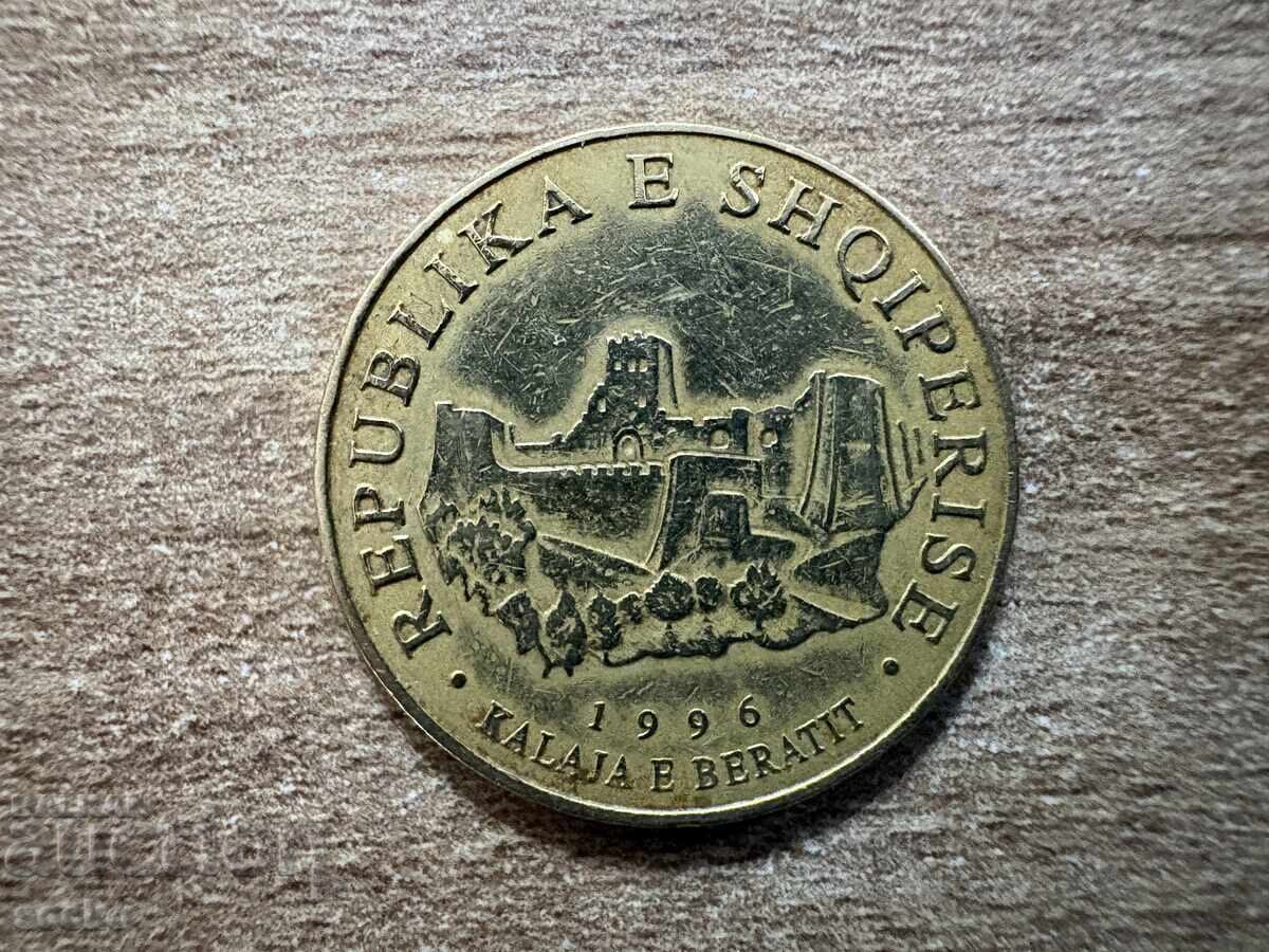 Albania - 10 lekë (1996) cu preț € 0.25 | 0.49 BGN