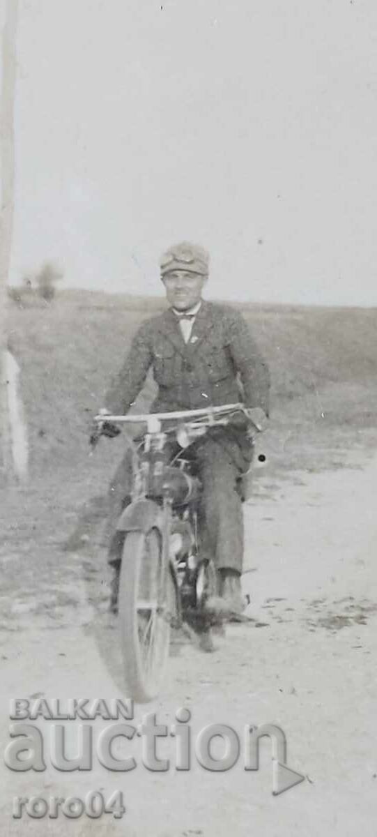 MOTOCICLIST - ROCKER - AL DOILEA RĂZBOI MONDIAL - 2 - 7