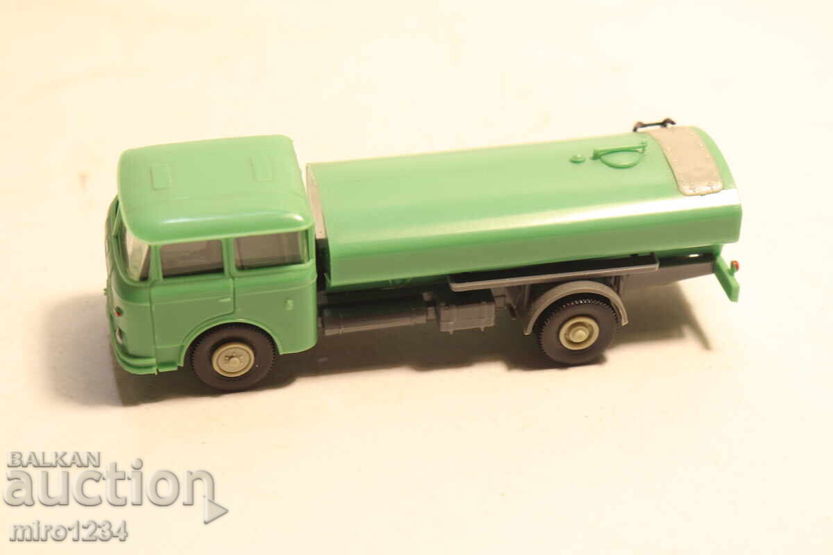 H0 1/87 PERMOT SKODA LIAZ SKODA TRUCK MODEL CAR with price € 2.50 | 4.89 BGN