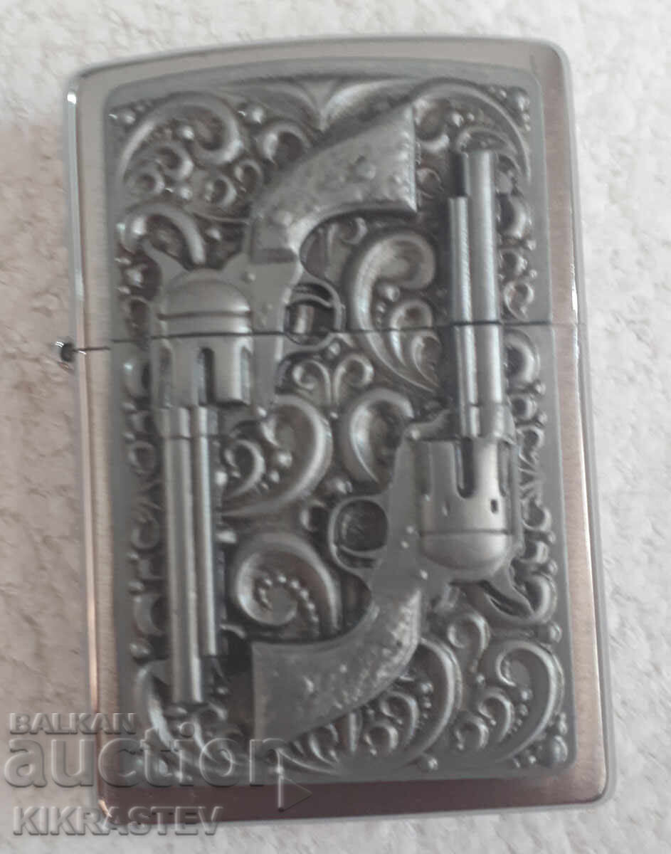 Συλλεκτικός αναπτήρας ZIPPO, 2 περίστροφα, ανάγλυφος