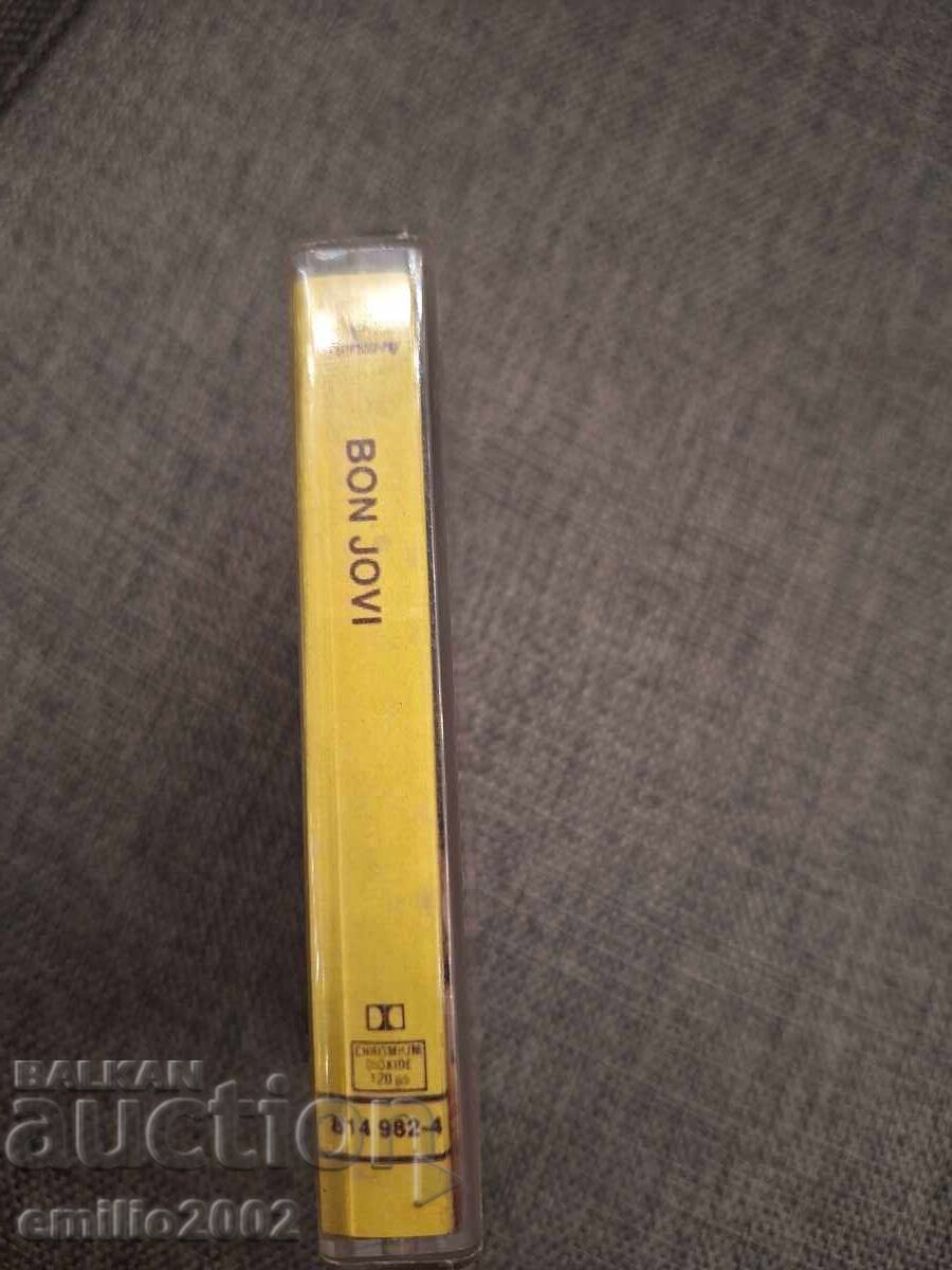 Аудио касета - Bon Jovi с цена € 1.49 | 2.91 лв. Аудио касета - Bon Jovi с цена € 1.49 | 2.91 лв.