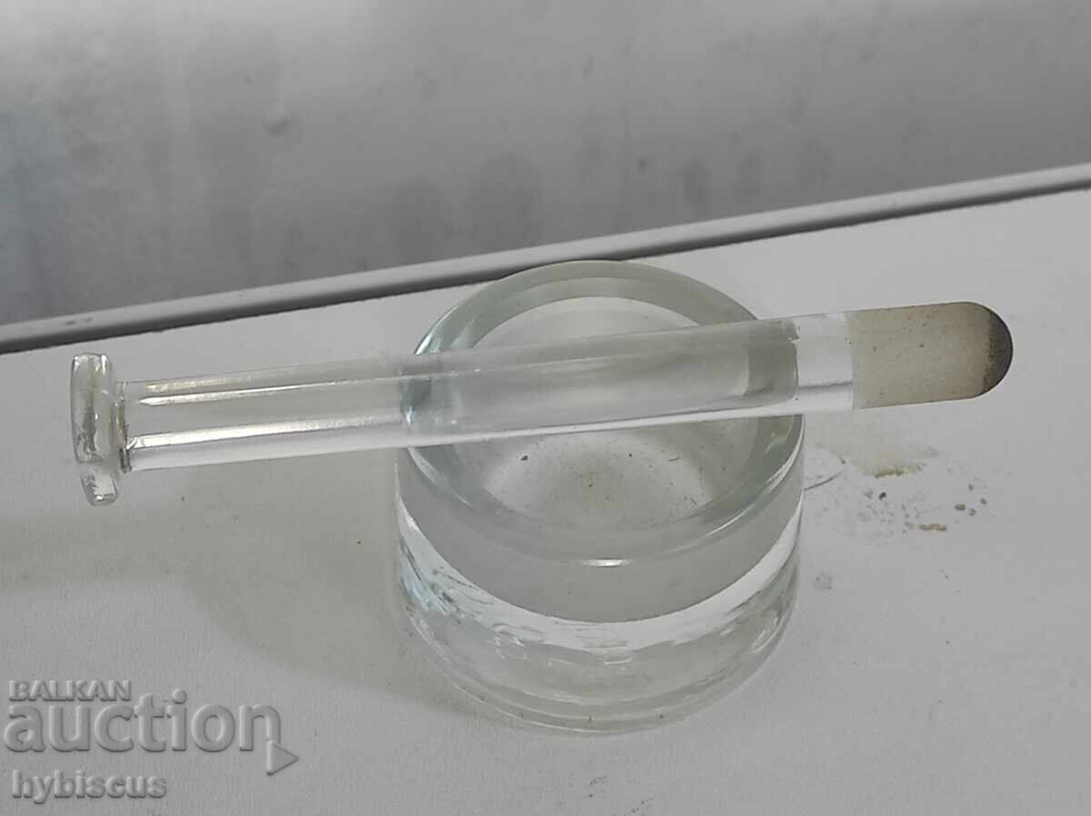 Small glass mortar and pestle Kettenbach