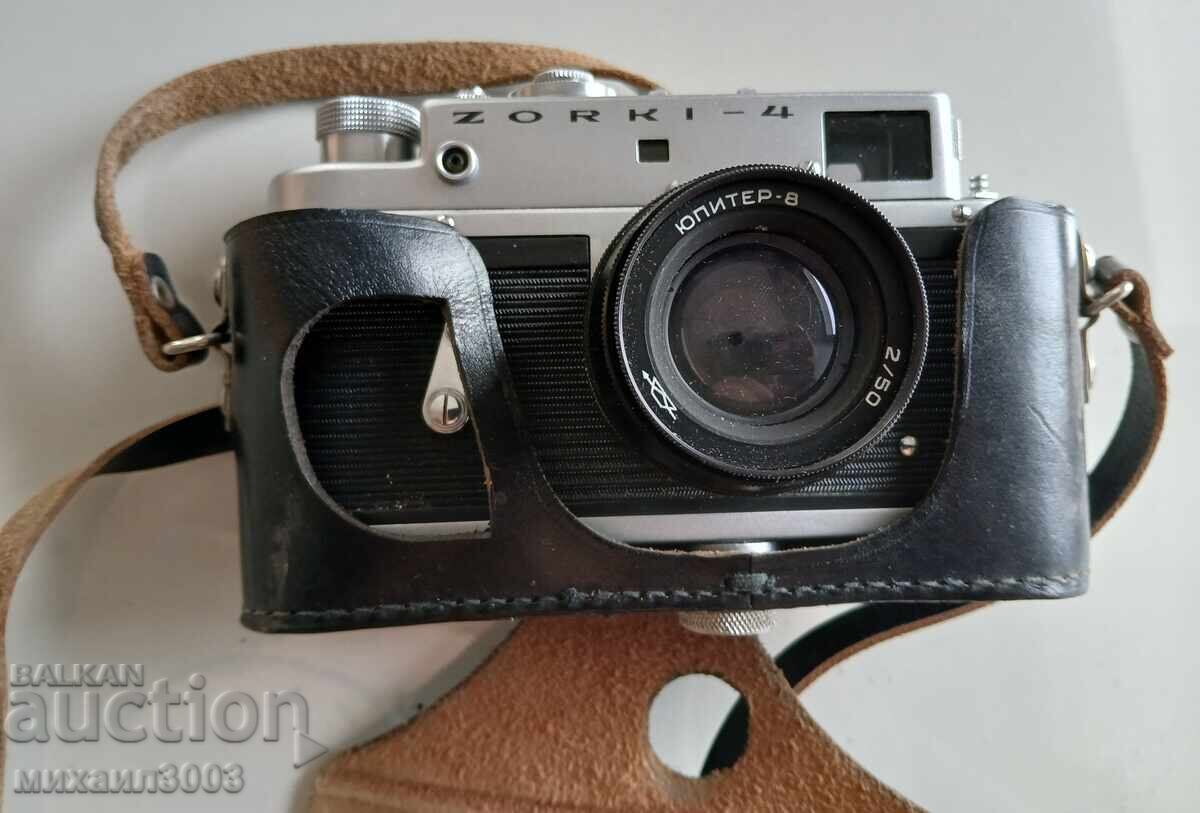VINTAGE RUSSIAN CAMERA ZORKI 4 IN EXCELLENT CONDITION WORKS