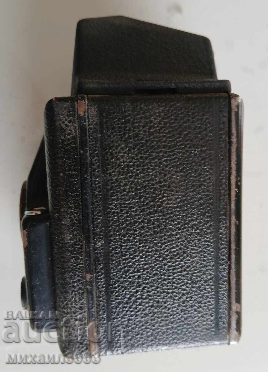 Delivery of OLD CAMERA IN GOOD CONDITION