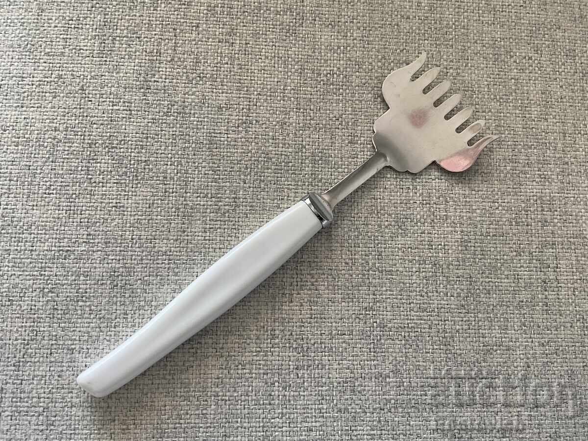 Serving fork for sardines or other seafood. GB