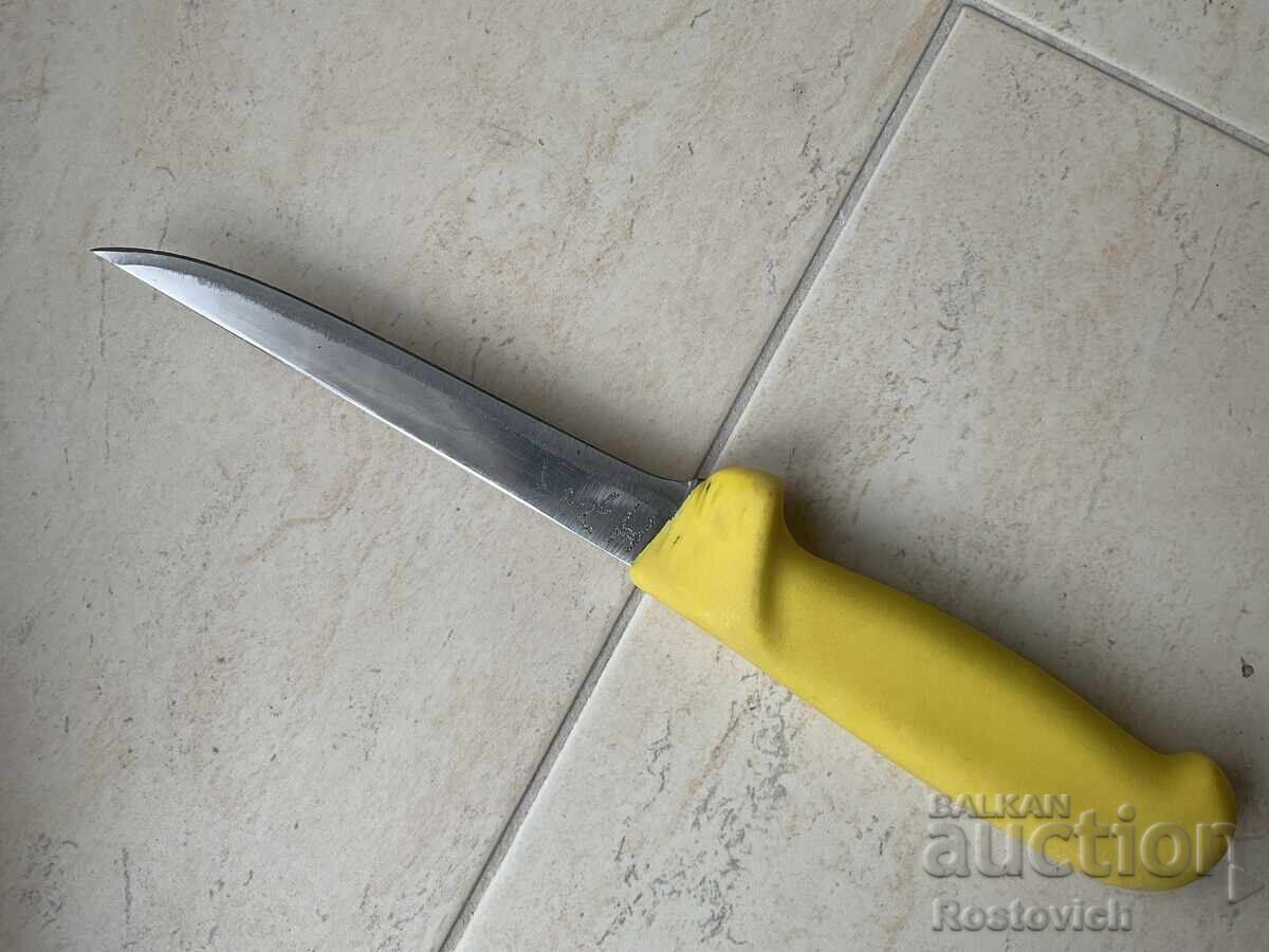 Auction  Victorinox Fibrox Boning Knife 5.6008.15