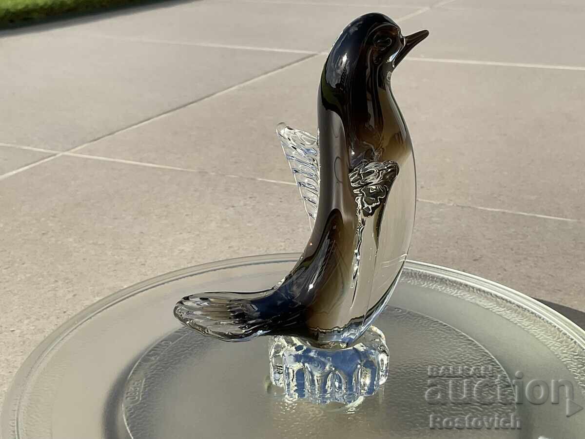 Delivery of Penguin, glass, PukeBerg Glas Bruk, Sweden.