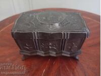 Vintage jewelry box