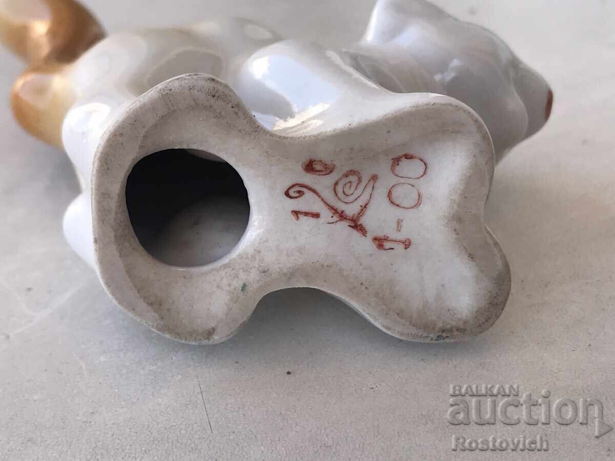 Delivery of Porcelain figurine "Cat - playful", USSR, 1973