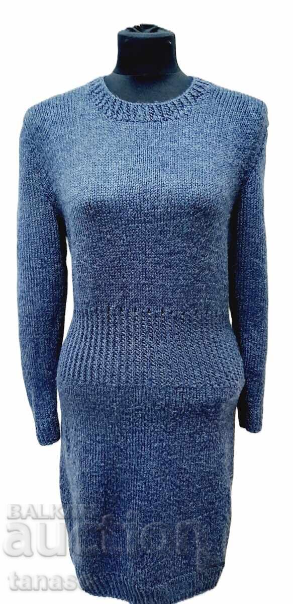 Vintage hand-knitted dress – blue – wool blend – size L Vintage hand-knitted dress – blue – wool blend – size L