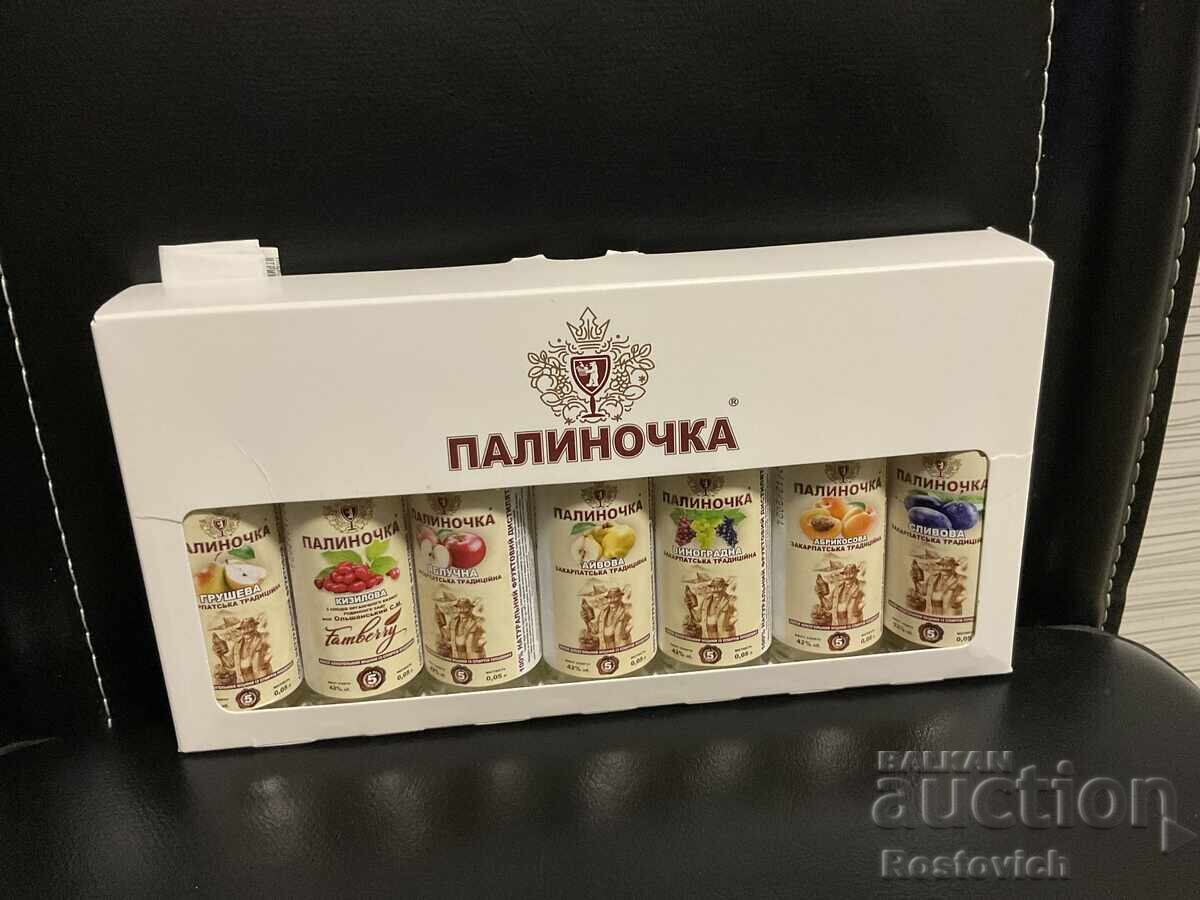 Ediție limitată, sticluțe «Palinochka», Ucraina cu preț € 44.00 | 86.06 BGN