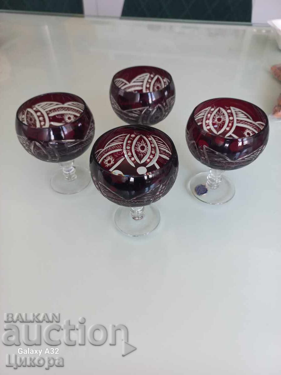 RED CRYSTAL 4 GLASSES COLORED GLASS