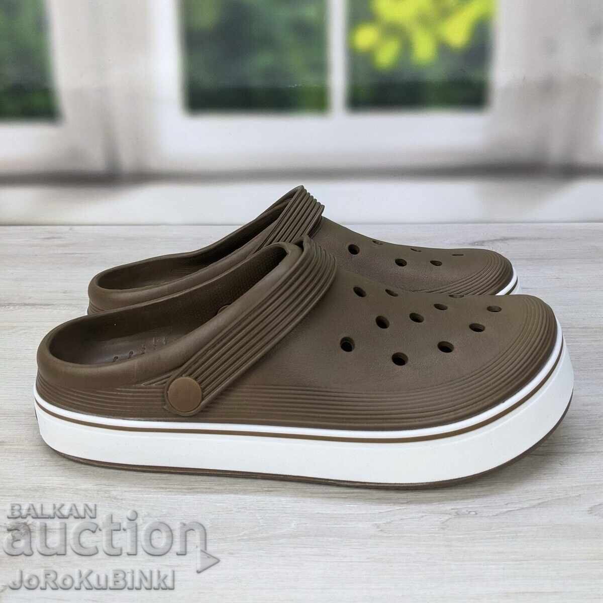 Ανδρικές παντόφλες CROCS
