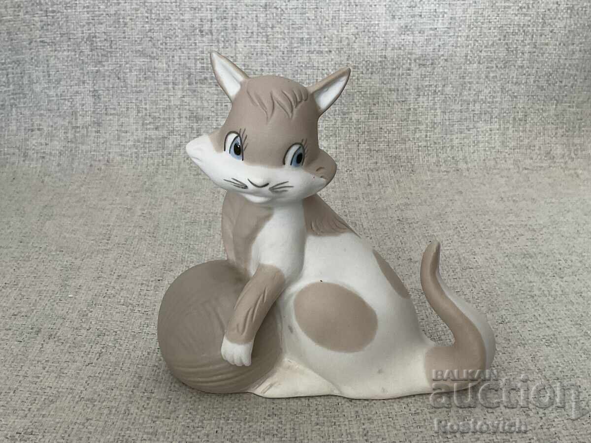 Porcelain cat Miguel Requena, Spain