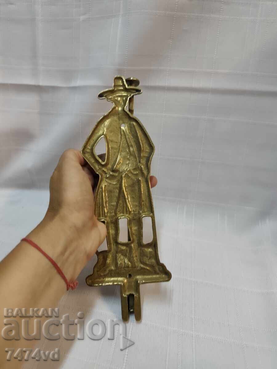 Delivery of Bronze folding wall hanger with an image Delivery of Bronze folding wall hanger with an image