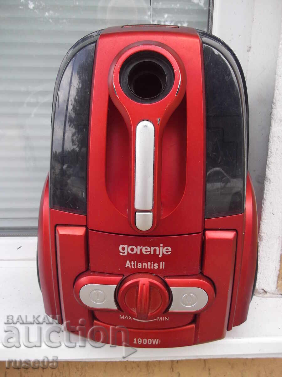 Прахосмукачка с воден филтър "gorenje VCK 1901 WF" работеща