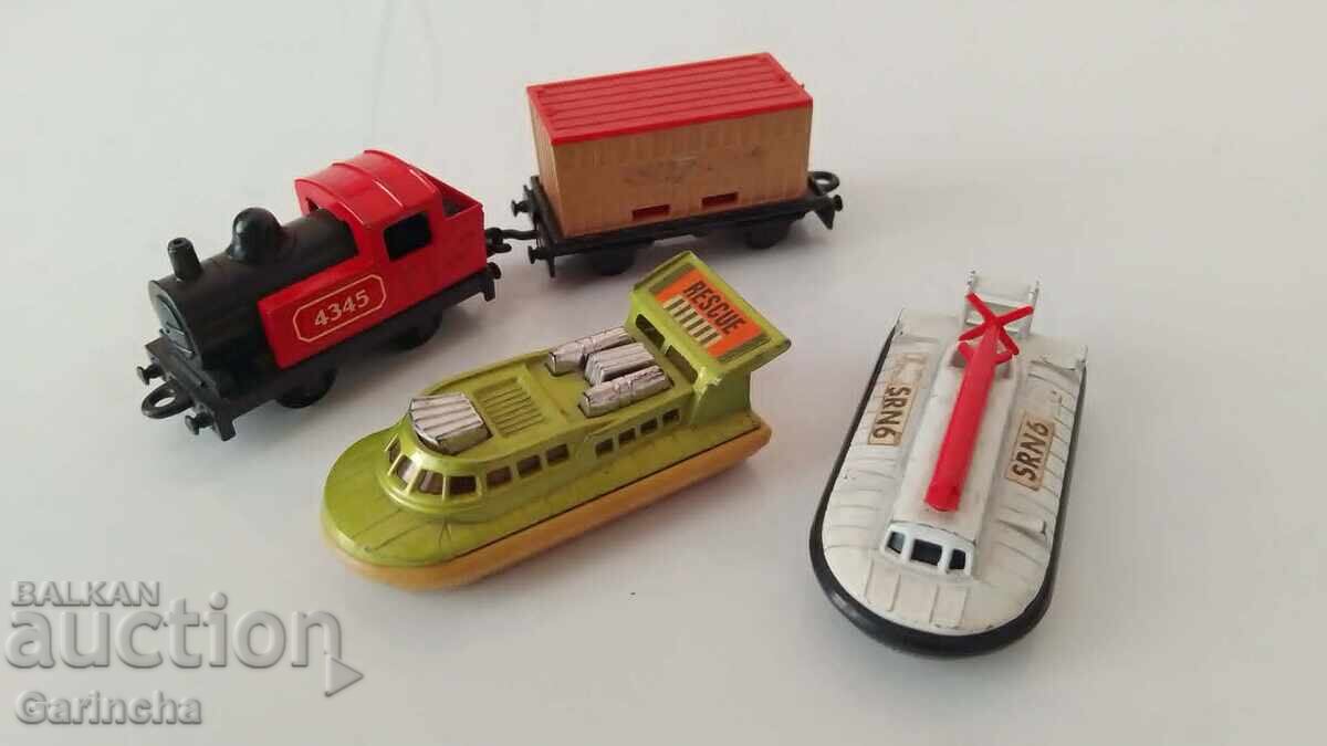 Matchbox Anglia 1/64 cu preț € 10.00 | 19.56 BGN Matchbox Anglia 1/64 cu preț € 10.00 | 19.56 BGN