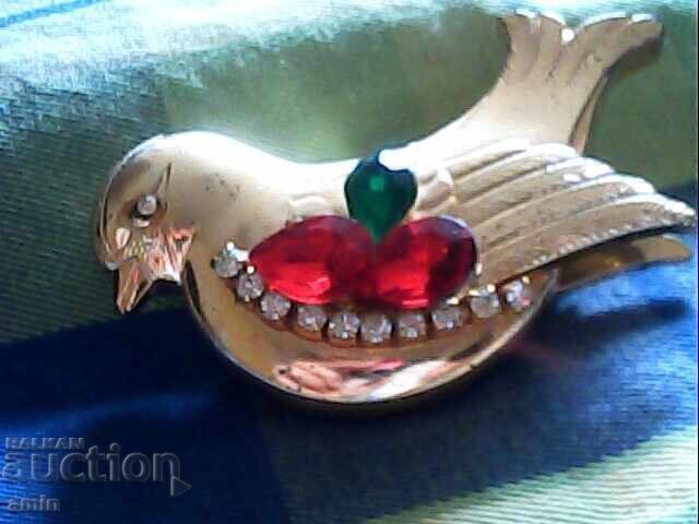 Delivery of Old brooches 2pcs with gilding Delivery of Old brooches 2pcs with gilding