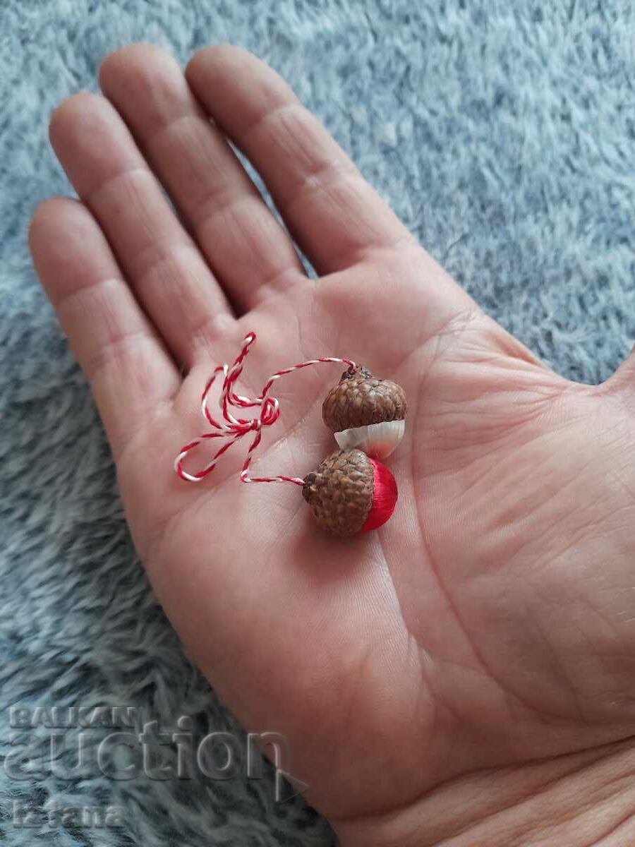 Mărțișor vechi Ghinde cu preț € 6.00 | 11.74 BGN
