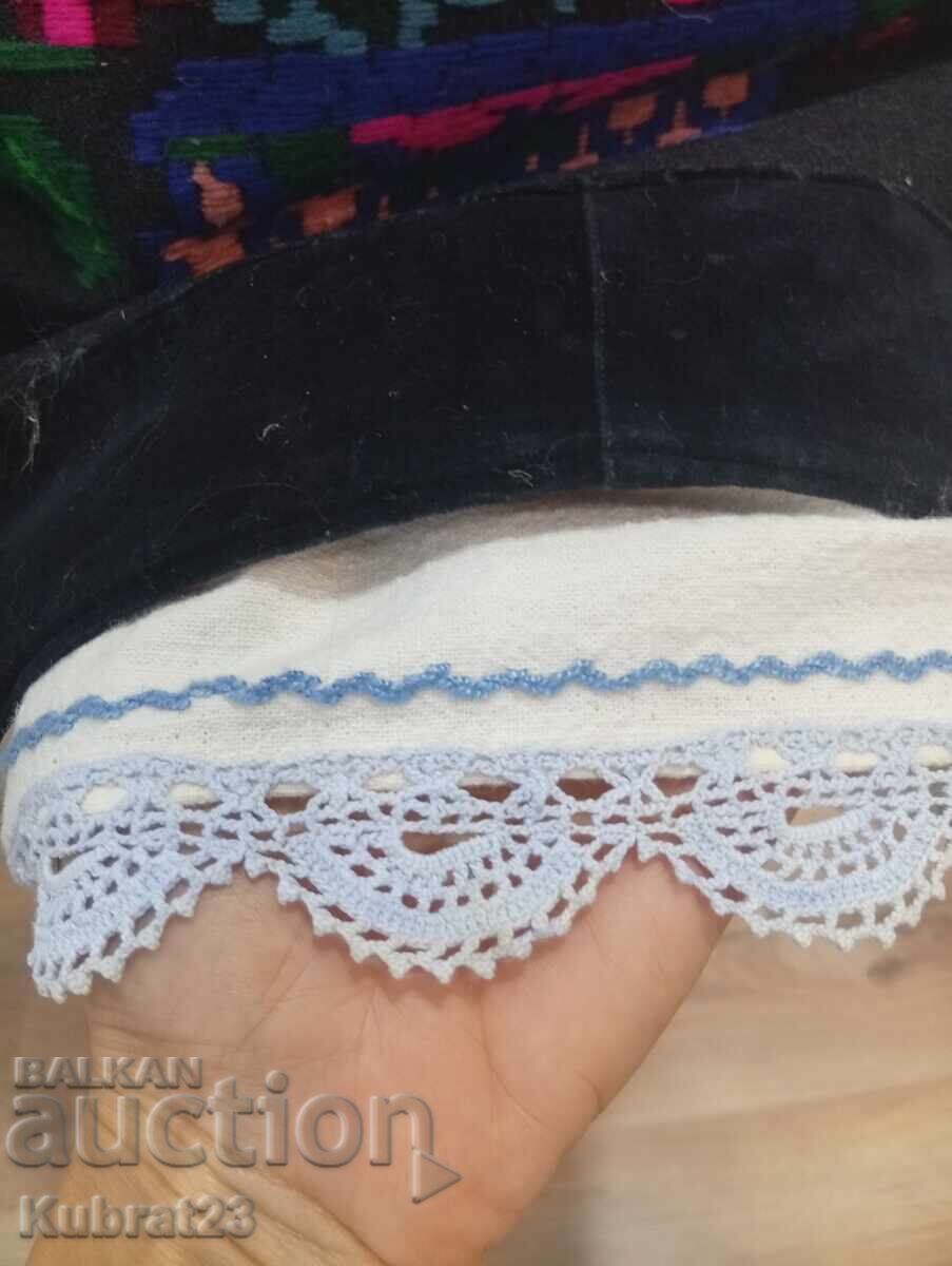 Delivery of Northern Bulgarian shirt and apron