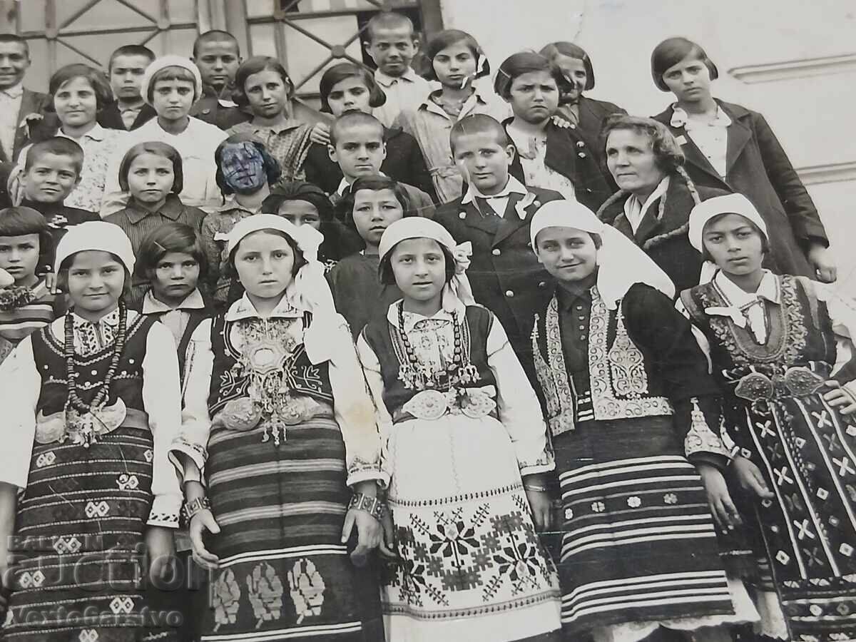 Licitație Fotografie-Poză veche-COSTUM POPULAR, BIJUTERII, ETNOGRAFIE