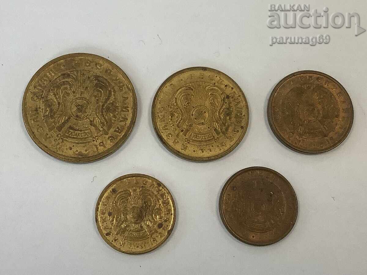 Kazahstan 2, 5, 10, 20 și 50 tiyin 1993 cu preț € 1.50 | 2.93 BGN