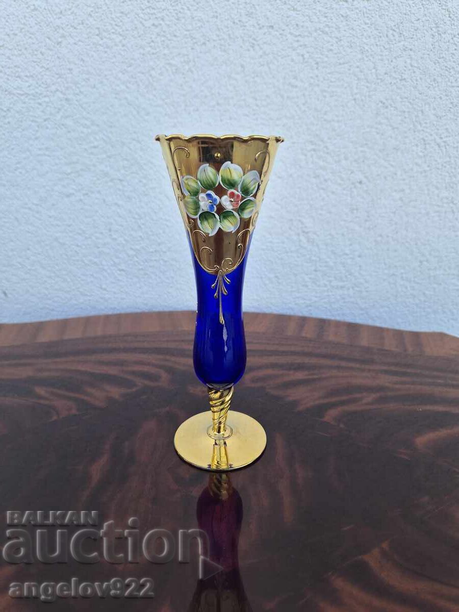 Auction  Beautiful Italian Glass Vase!!!