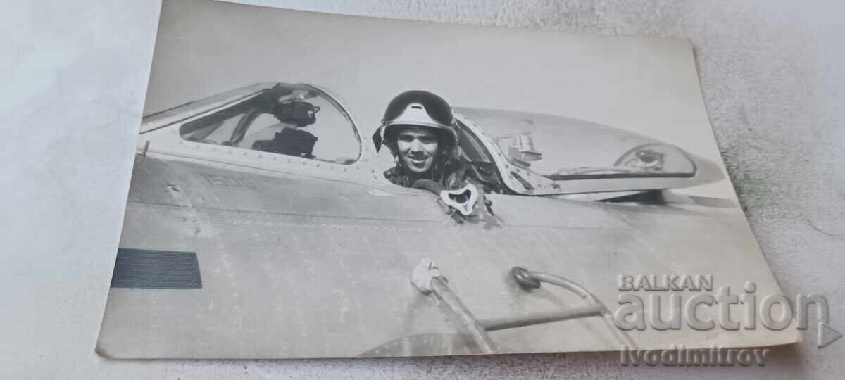 Photo Fighter Pilot MIG 1970