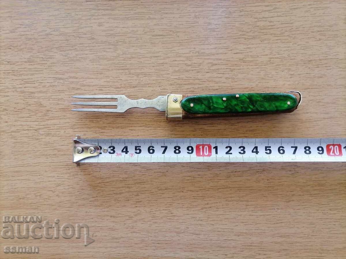 Old folding fork with a new handle with price € 10.00 | 19.56 BGN