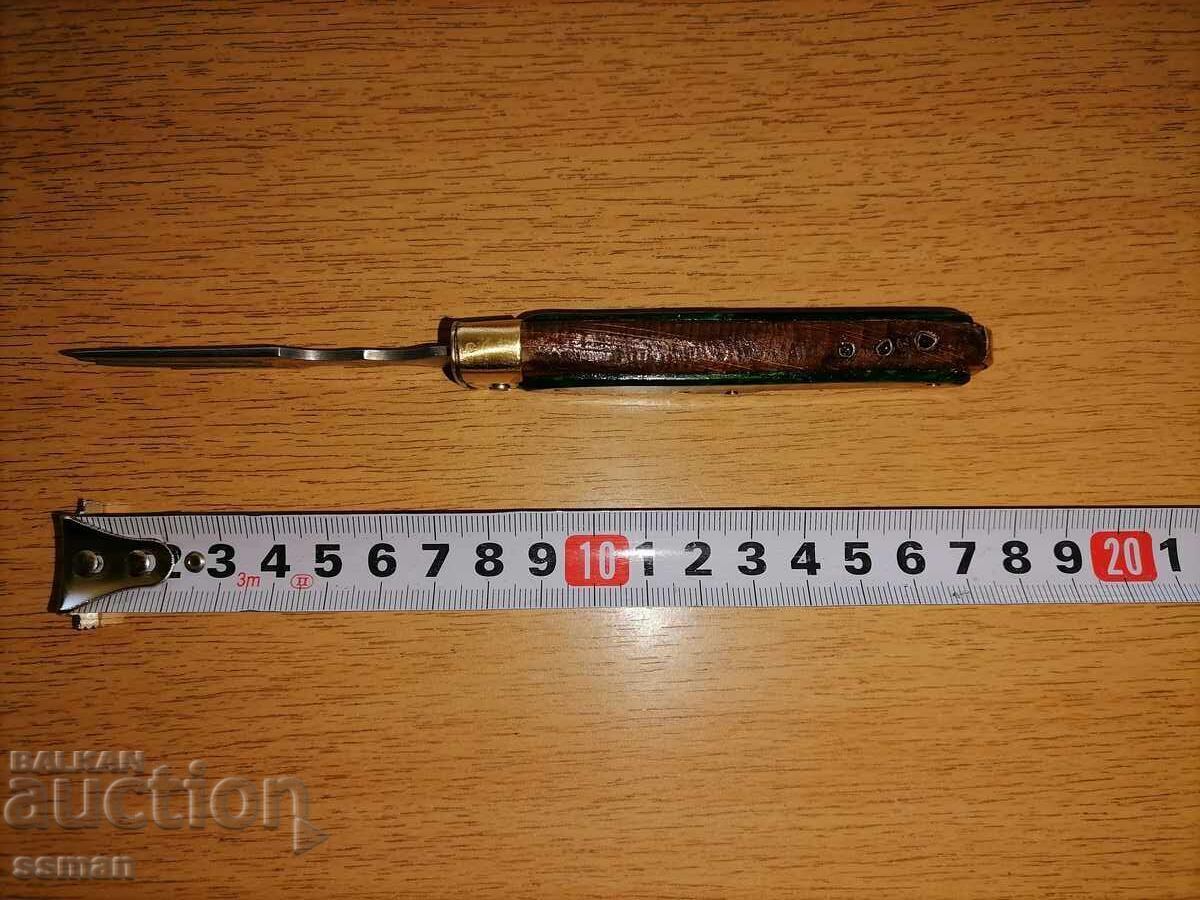 Auction  Old folding fork with a new handle