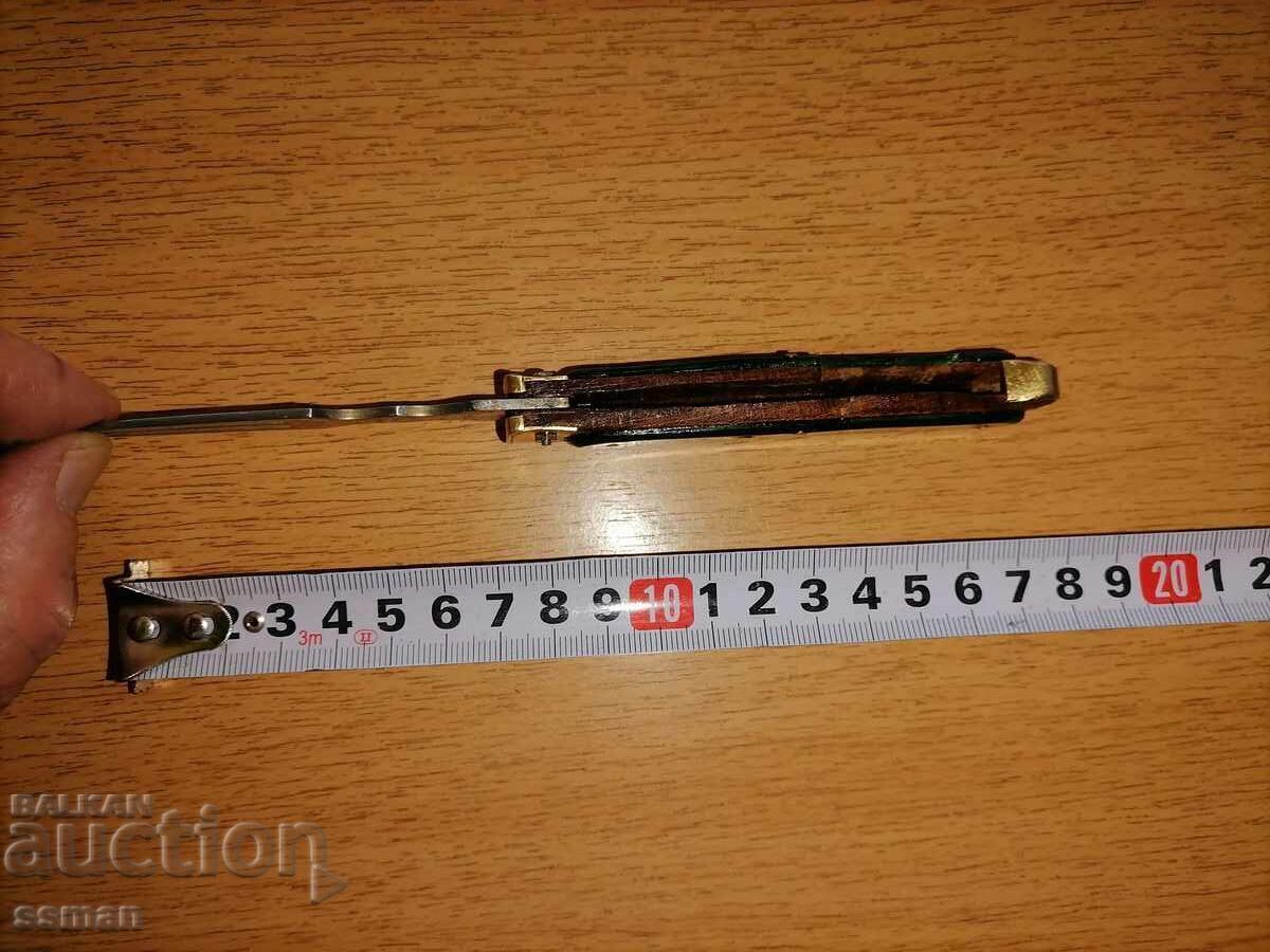 Delivery of Old folding fork with a new handle