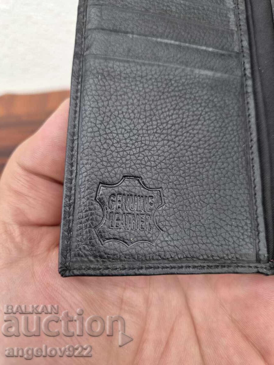 Πορτοφόλι από γνήσιο δέρμα!!! με τιμή € 0.01 | 0.02 BGN
