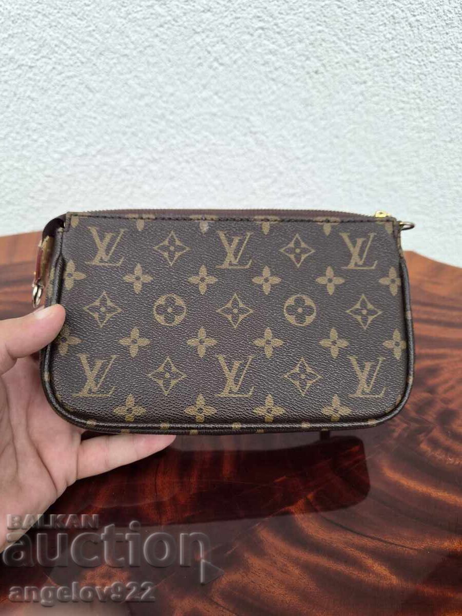 Geantă Louis Vuitton replică!!! Geantă Louis Vuitton replică!!!