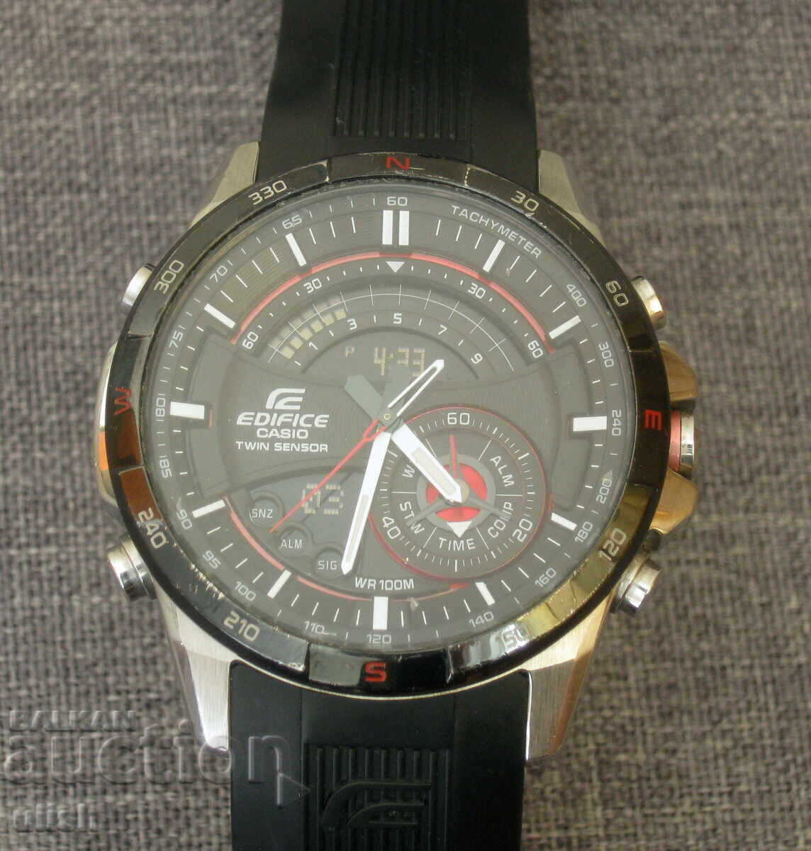Casio Edifice 5303 ERA 200 cu busolă și senzor dublu Casio Edifice 5303 ERA 200 cu busolă și senzor dublu