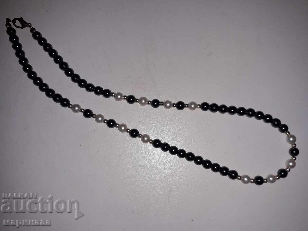 COLIER. HEMATIT cu preț € 7.00 | 13.69 BGN COLIER. HEMATIT cu preț € 7.00 | 13.69 BGN