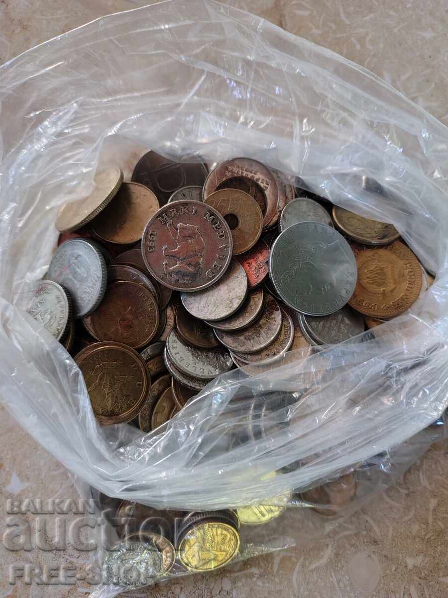 Coins about 3 kg - 7 Coins about 3 kg - 7