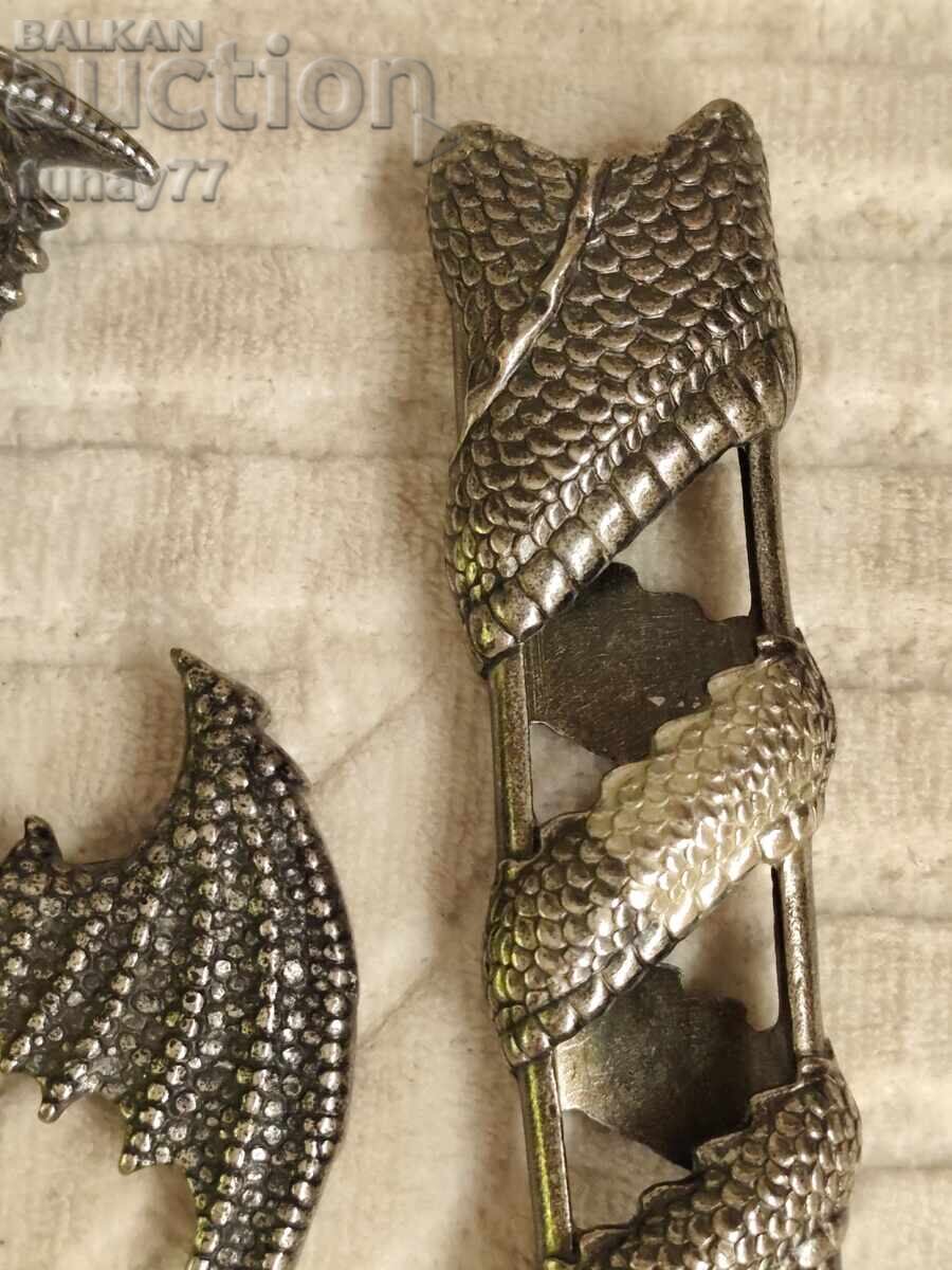 Sabie masivă mare cu cap de dragon cu preț € 55.00 | 107.57 BGN