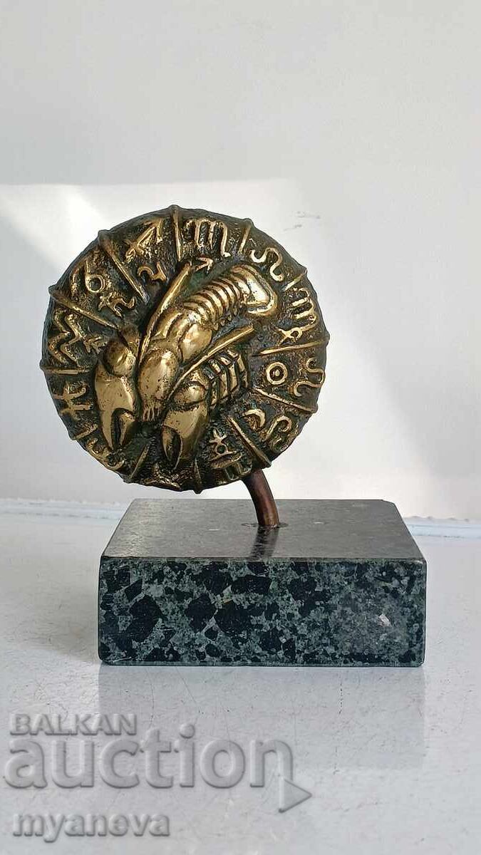Zodia RAC, sculptură de autor, bronz masiv pe marmură Zodia RAC, sculptură de autor, bronz masiv pe marmură