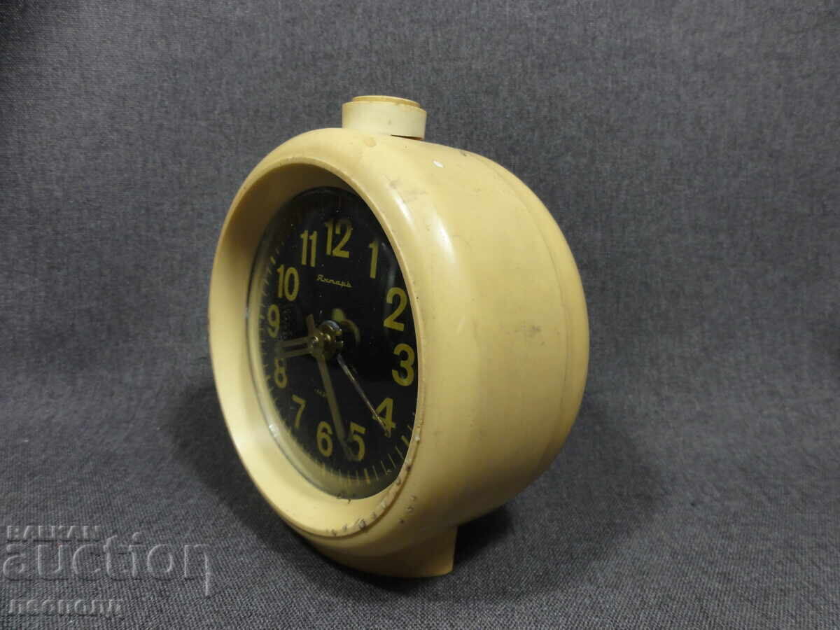 BZC STAR RETRO RUSSIAN MECHANICAL ALARM CLOCK YANTAR with price € 0.01 | 0.02 BGN