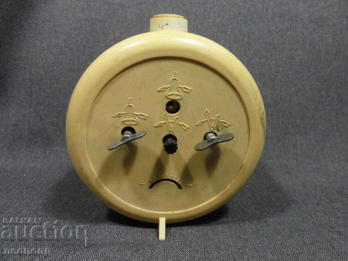 Delivery of BZC STAR RETRO RUSSIAN MECHANICAL ALARM CLOCK YANTAR