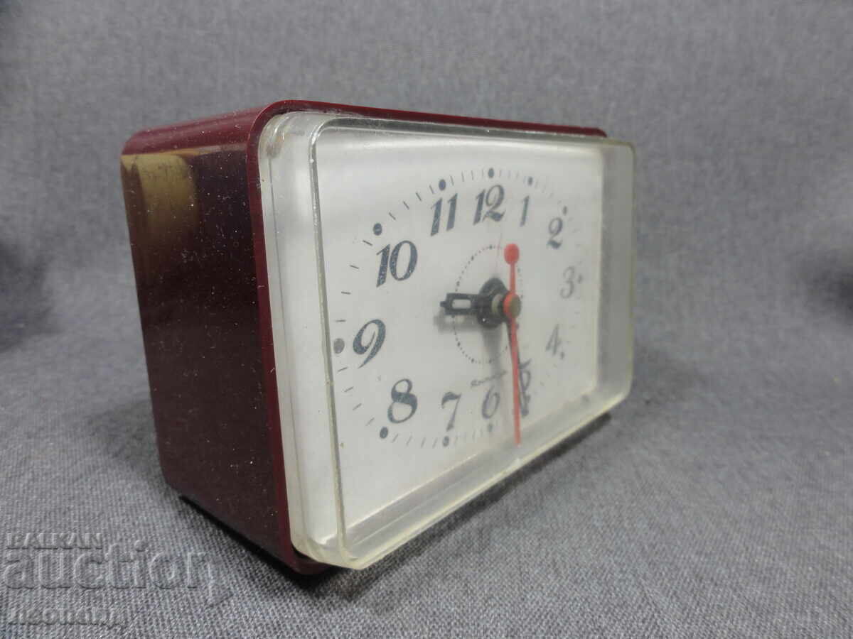 Licitație CEAS DEȘTEPTĂTOR ELECTROMECANIC RETRO VINTAGE YANTAR Licitație CEAS DEȘTEPTĂTOR ELECTROMECANIC RETRO VINTAGE YANTAR