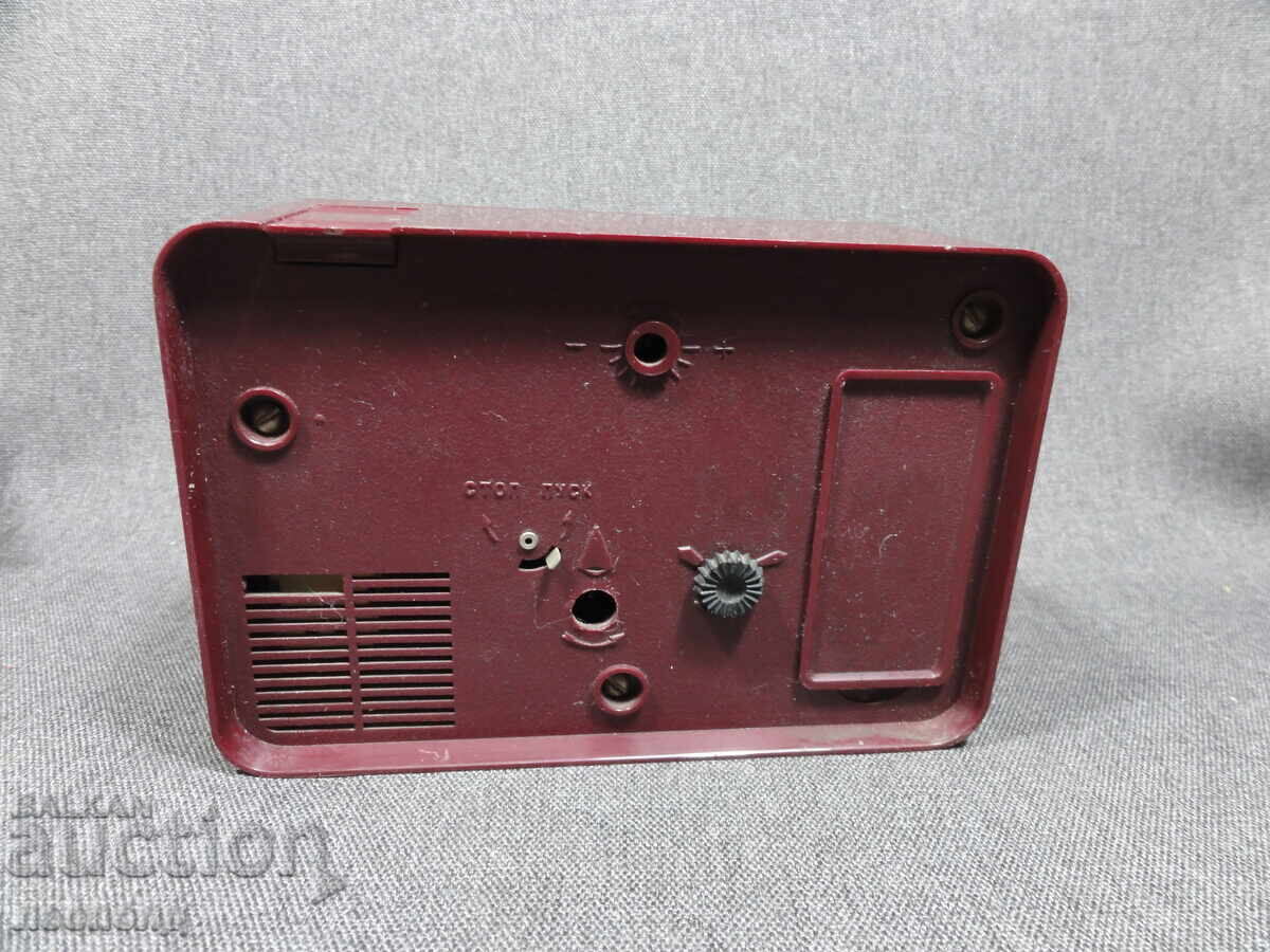 Livrarea CEAS DEȘTEPTĂTOR ELECTROMECANIC RETRO VINTAGE YANTAR Livrarea CEAS DEȘTEPTĂTOR ELECTROMECANIC RETRO VINTAGE YANTAR