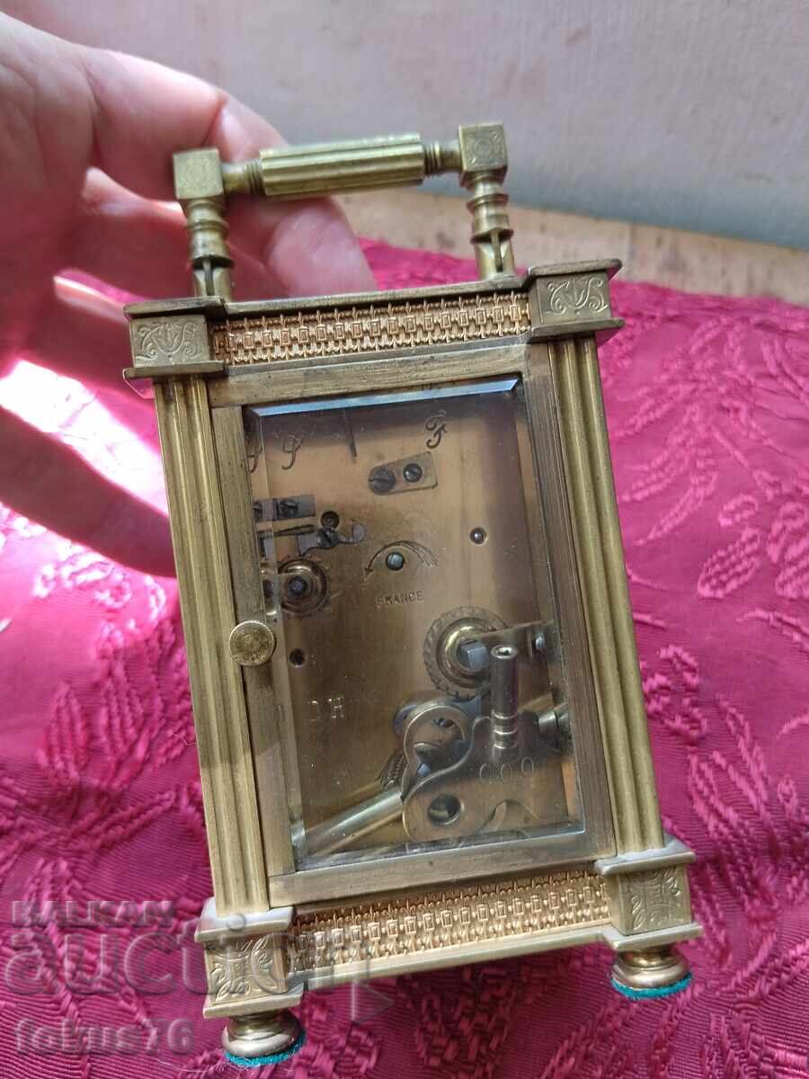Аукцион Стар френски каретен часовник месинг и фасетирани стъкла