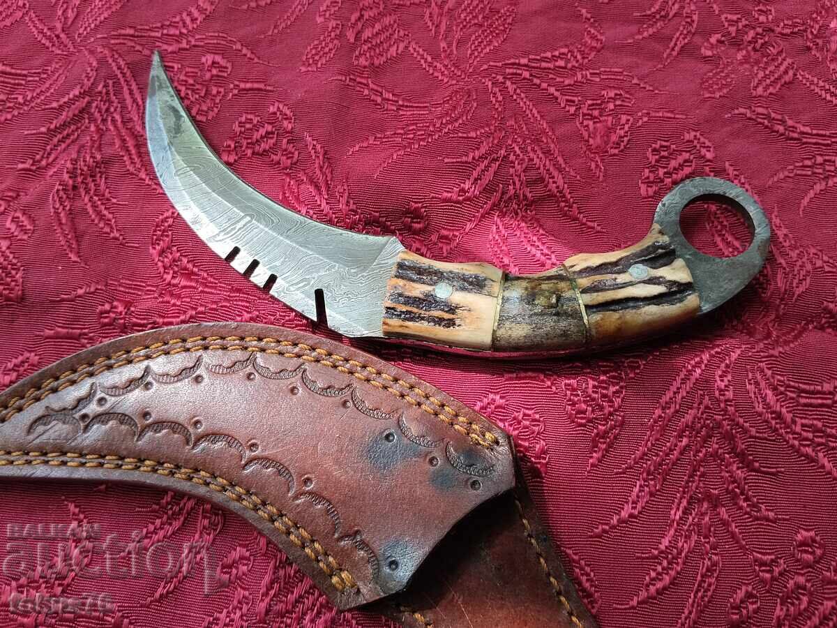 Delivery of Old Karambit type knife, Damascus steel, horn scales Delivery of Old Karambit type knife, Damascus steel, horn scales