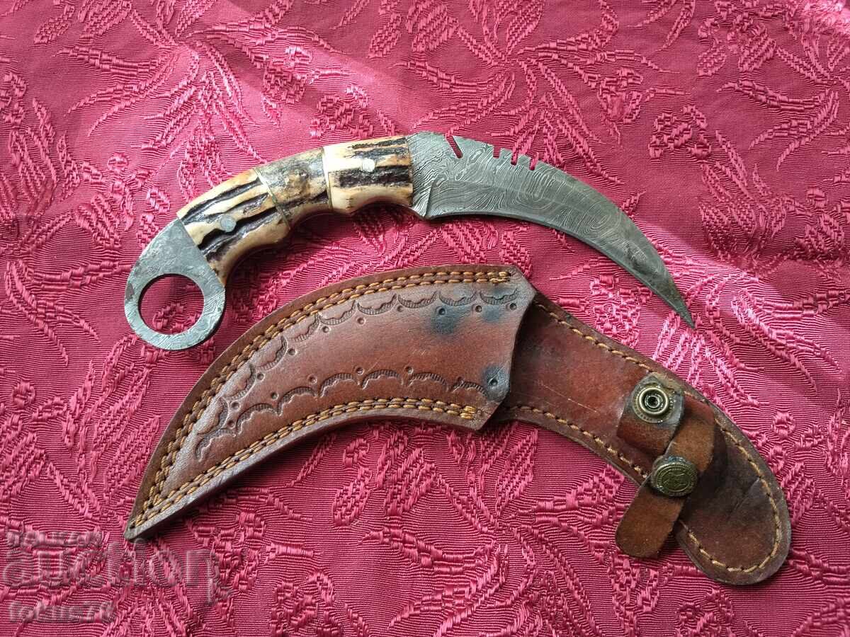 Old Karambit type knife, Damascus steel, horn scales Old Karambit type knife, Damascus steel, horn scales