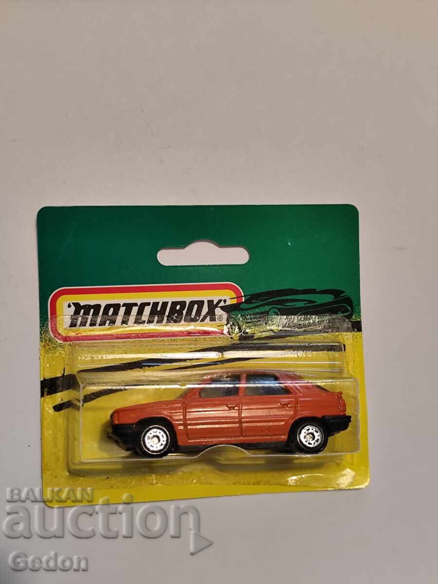 Продавам Matchbox Bulgaria Renault 11 1:56