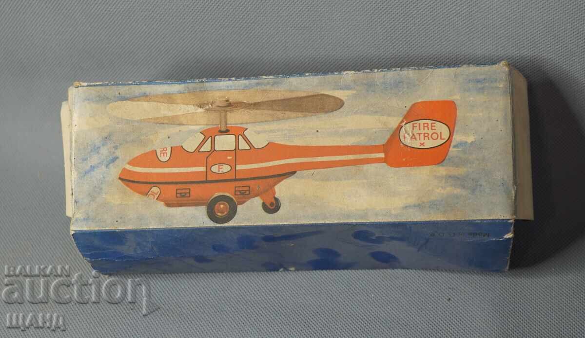Cutie veche germană pentru model de jucărie elicopter ambulanță cu preț € 10.35 | 20.24 BGN